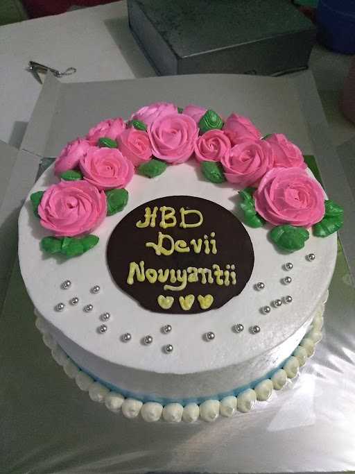 Faeyza Cake'S 10