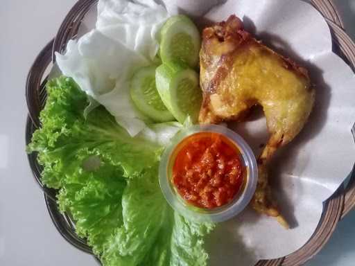 Digoda Ayam Penyet Rama 2