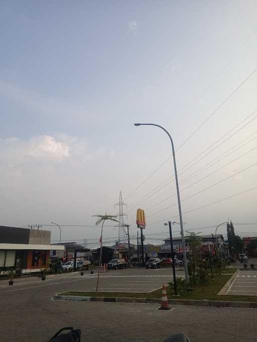 Mcdonald'S Kosambi 8