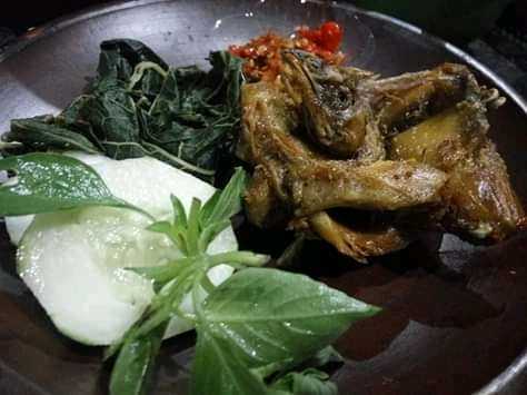 Ayam Penyet Mbak Nik 9