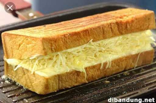 Roti Bakar Tiara 1