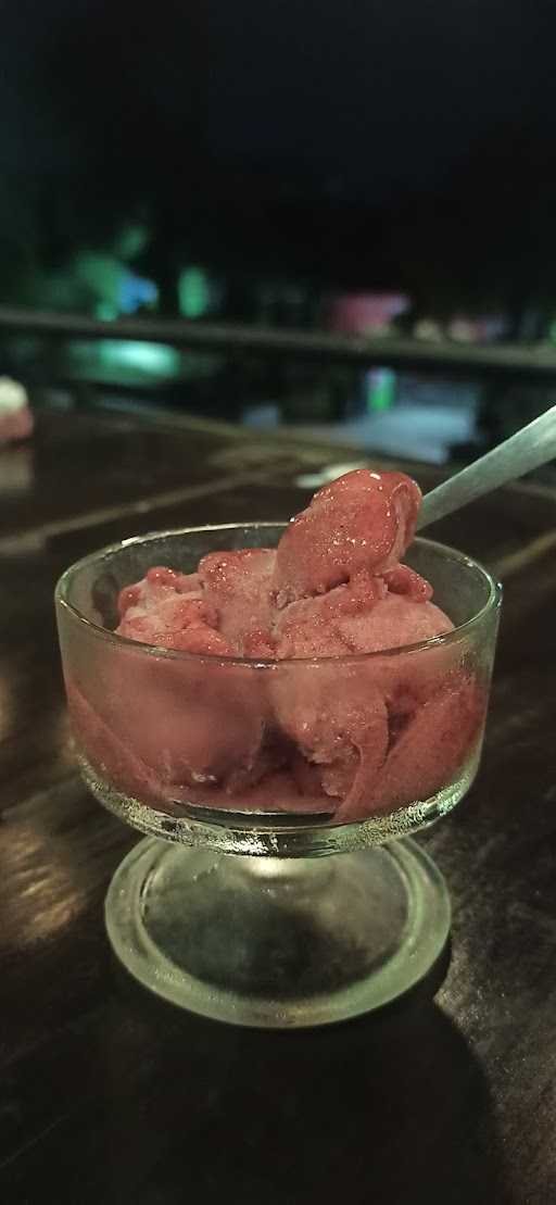 Pitados Bistro & Gelato 7