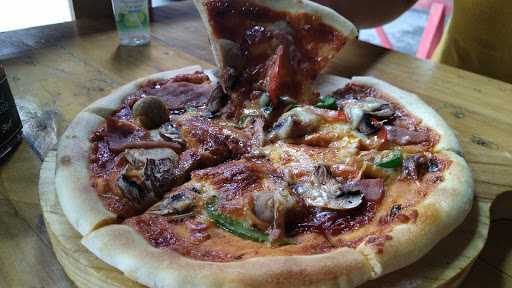 Street Pizza Klaten 6