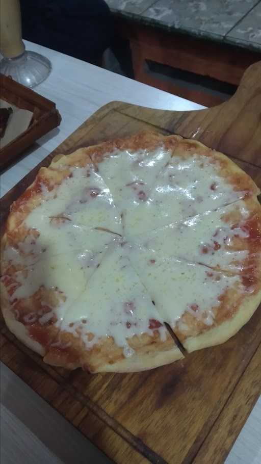 D'Bagoes Pizza Tonggalan 10