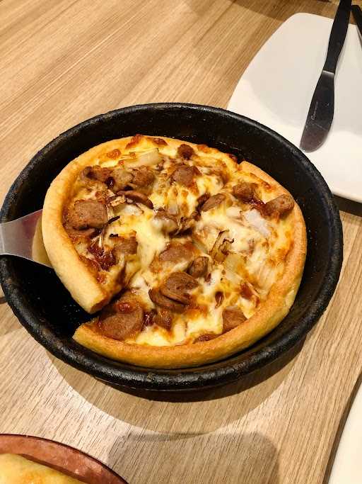 Pizza Hut Restoran 9