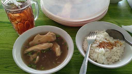 Sop Ayam Pak Min 9