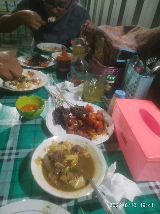 Warung Tongseng Pak Djoem 5