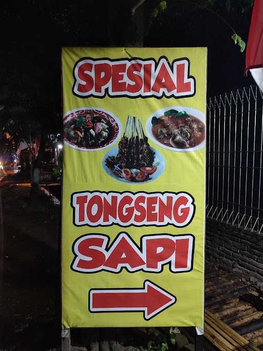 Warung Tongseng Pak Djoem 10