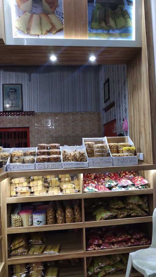 Ibu Basuki Bakery 10