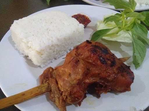 Sop Ayam & Ayam Bakar P. Widodo 10