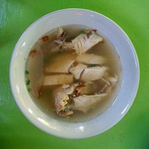 Sop Ayam Pak Min 9