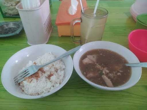 Sop Ayam Pak Min 7