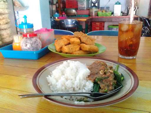 Soto Ayam Mbak Tiwuk 10