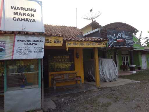 Warung Makan Cahaya 3