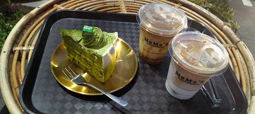 Momo'S Coffee & Bakery 4