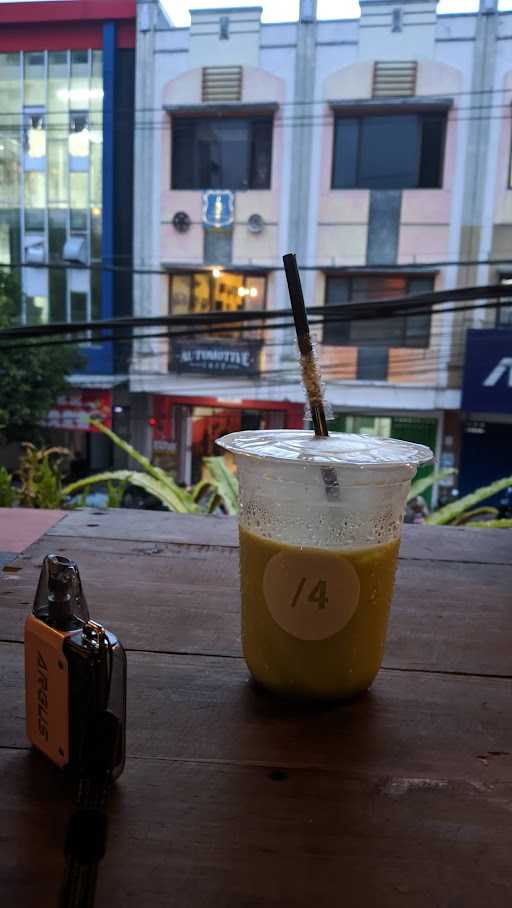 Kopi Perempat 10