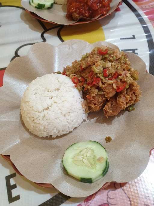 Ayam Semok 10