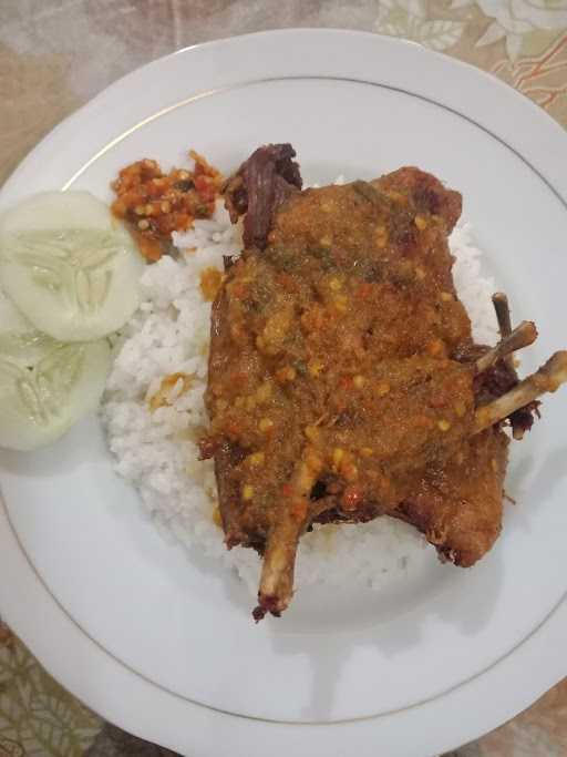 Bebek & Ayam Goreng Bumbu Special 1