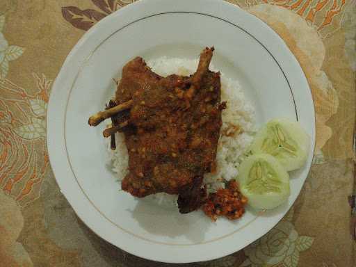 Bebek & Ayam Goreng Bumbu Special 2