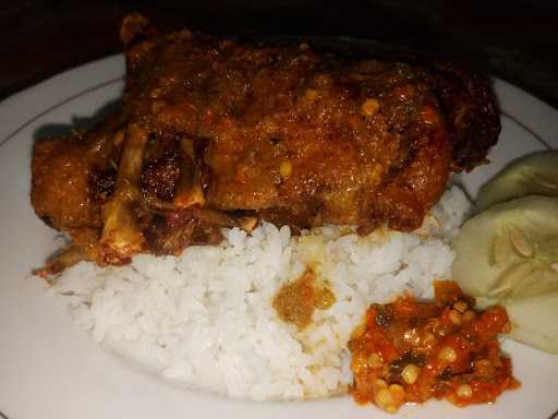 Bebek Dan Ayam Goreng Madura 1