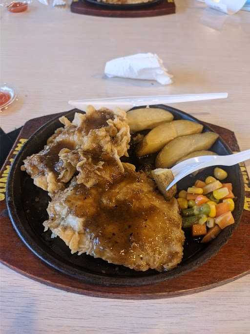 Fat Panda Pepper Steak & Hotplate 10