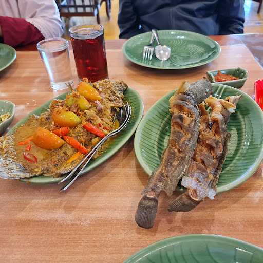 Ikan Bakar Cianjur 8