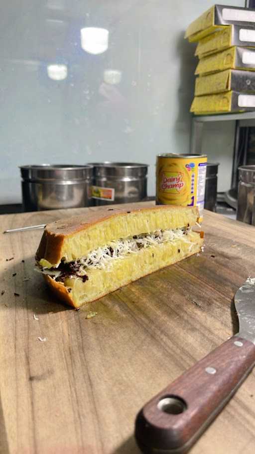 Martabak Tugu (Gopal) 1