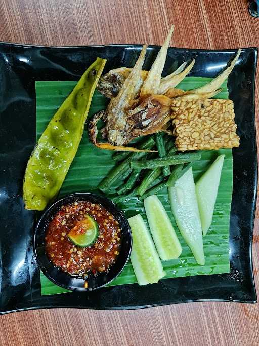 Nasi Tempong Srikandi Malang Depan Stasiun 2