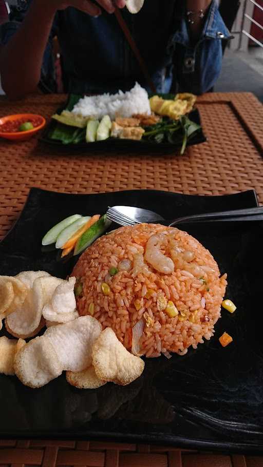 Nasi Tempong Srikandi Malang Depan Stasiun 6