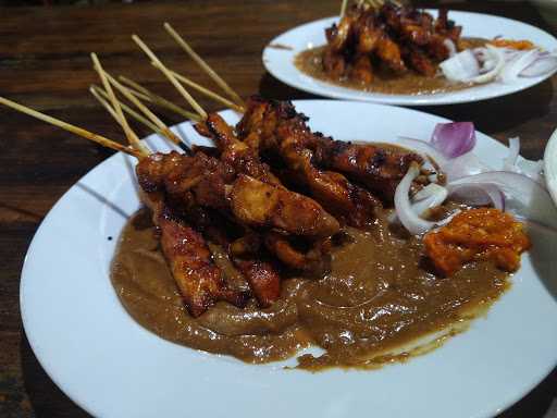 Sate Ayam Sayang Tukiyat 1