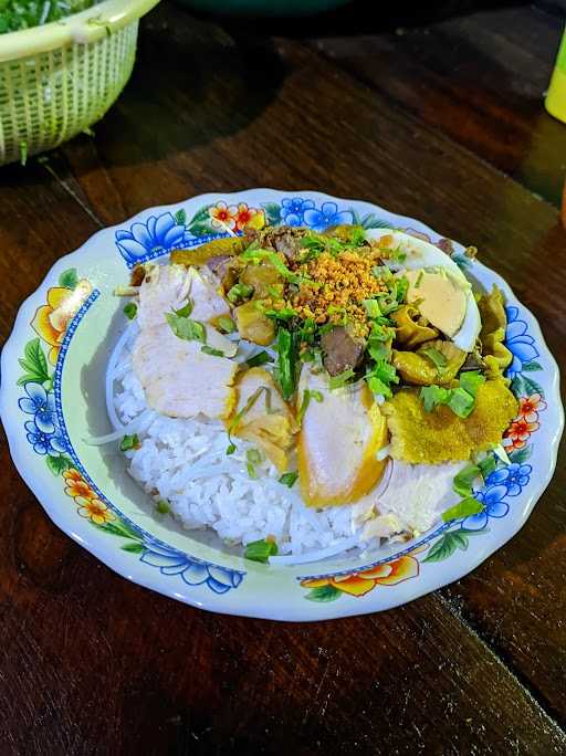 Soto Ayam Lamongan Tanjung Restaurant 9