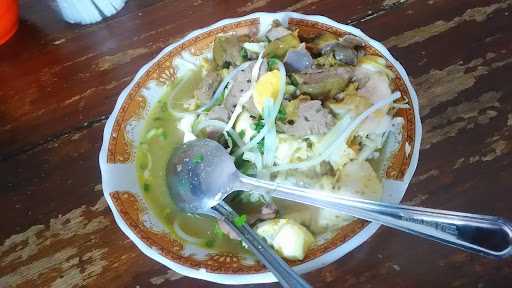 Soto Ayam Lamongan Tanjung Restaurant 7