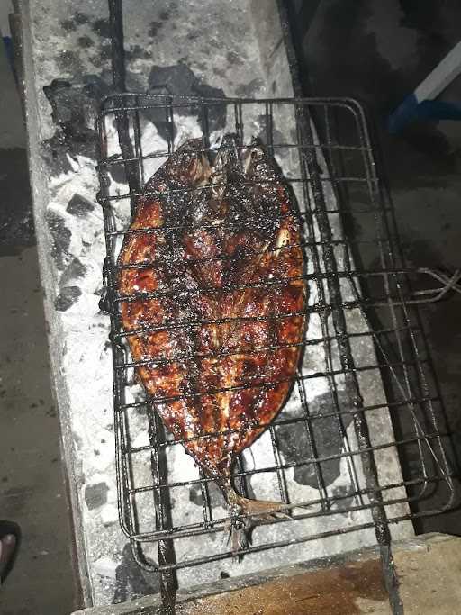 Warung Manalagi Ikan Bakar 8