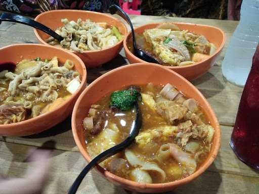 Warung Seblak Mamang Ndut 8