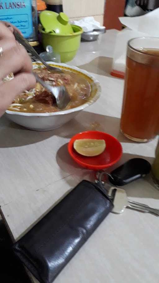 Warung Soto Dan Rawon Kiroman (Mak Cem) 8