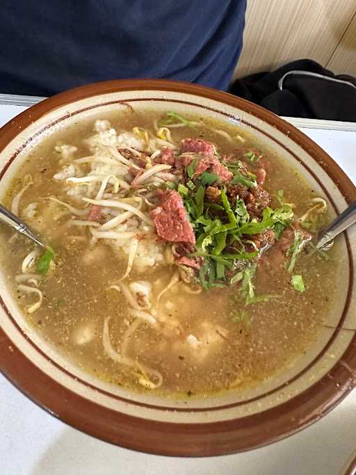 Warung Soto Dan Rawon Kiroman (Mak Cem) 4