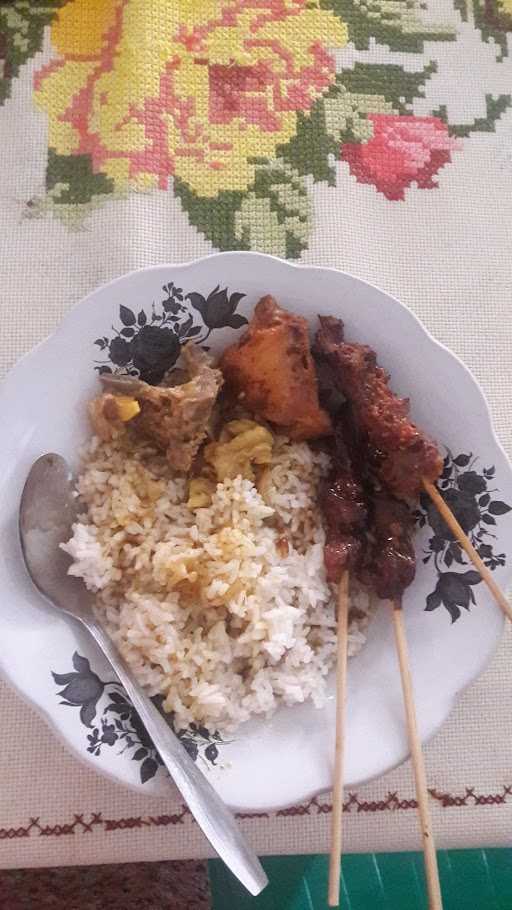 Rumah Makan Sederhana 1