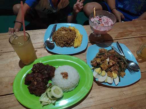 Warung Sai Te Puuk 5