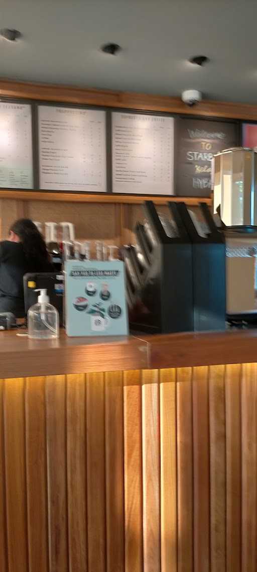 Starbucks Kelapa Hybrida 8