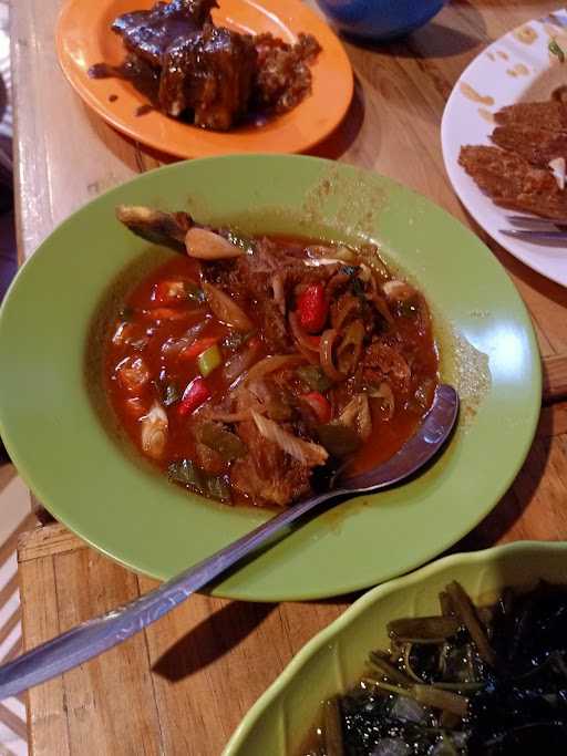 Lesehan Wong Inyong(Ayam Vs Bebek Penyet) 6