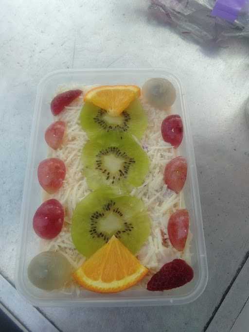 Salad Buah Ibu Gitta 8