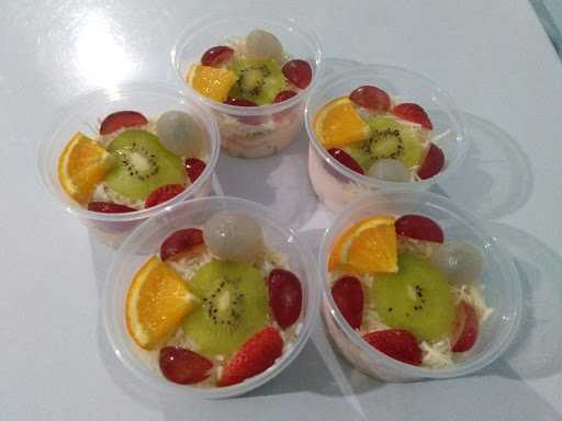 Salad Buah Ibu Gitta 6