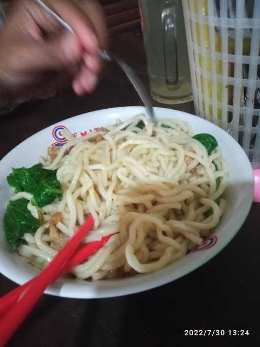 Mie Ayam Bakso Mutiara Idola 8