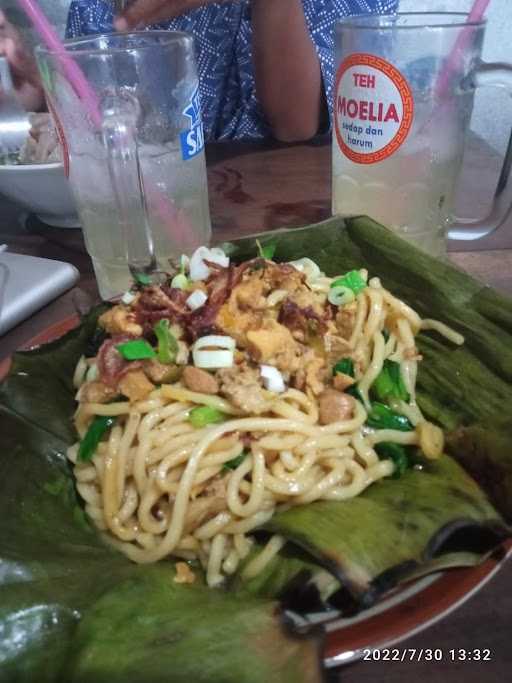 Mie Ayam Bakso Mutiara Idola 4