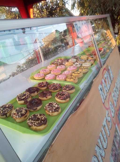 Razka Donuts 1