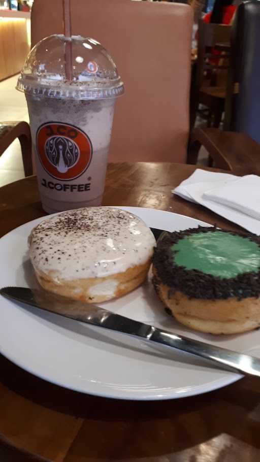 J.Co 9