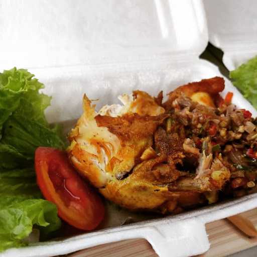 Ayam Penyet Dua Sambal 1