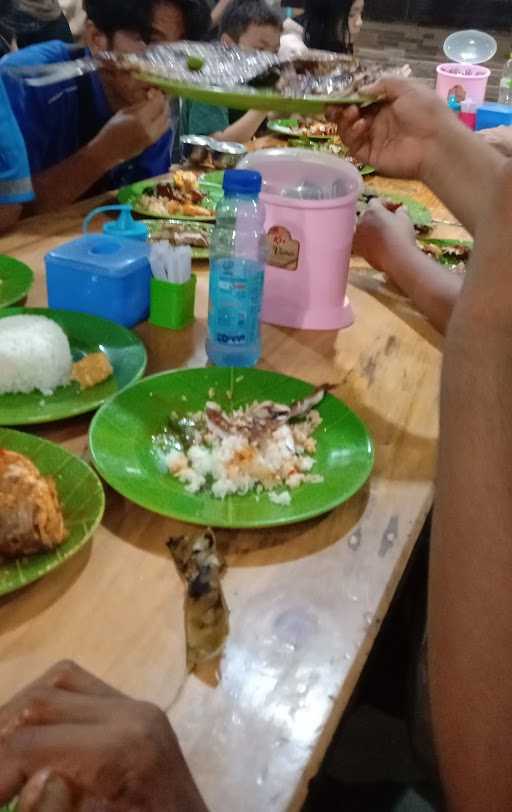 Berkah Cahaya Seafood 1