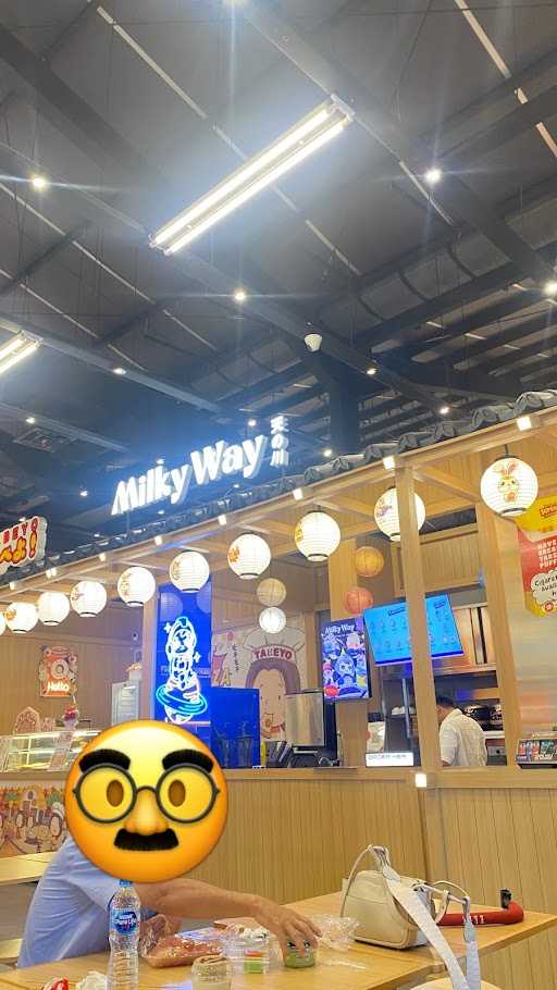 Milky Way Cafe Super Hiro 10