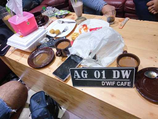 D'Wif Cafe 5